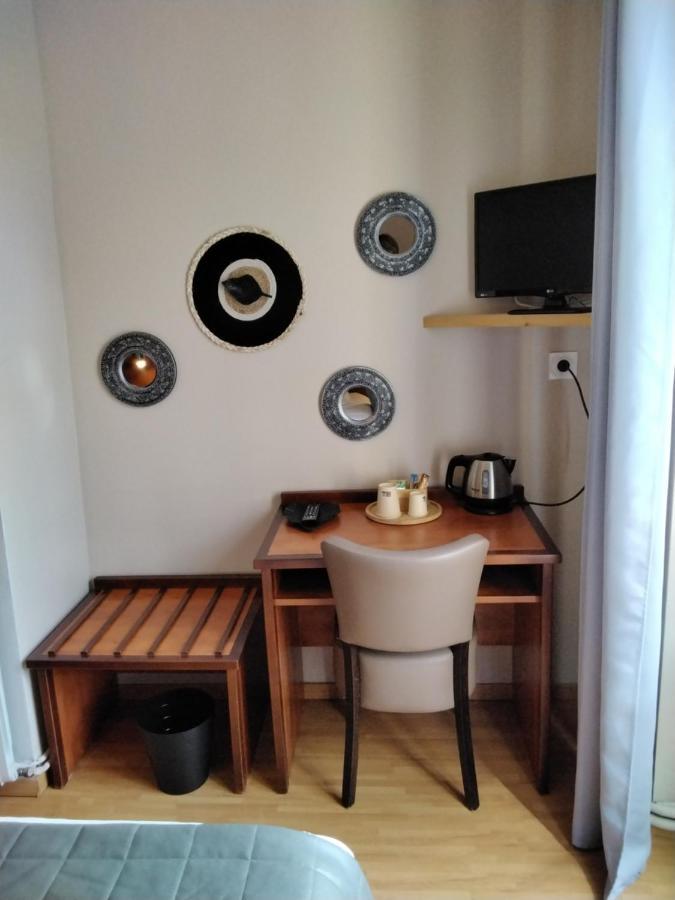 Hotel Restaurant La Traverse Cénac-et-Saint-Julien Buitenkant foto